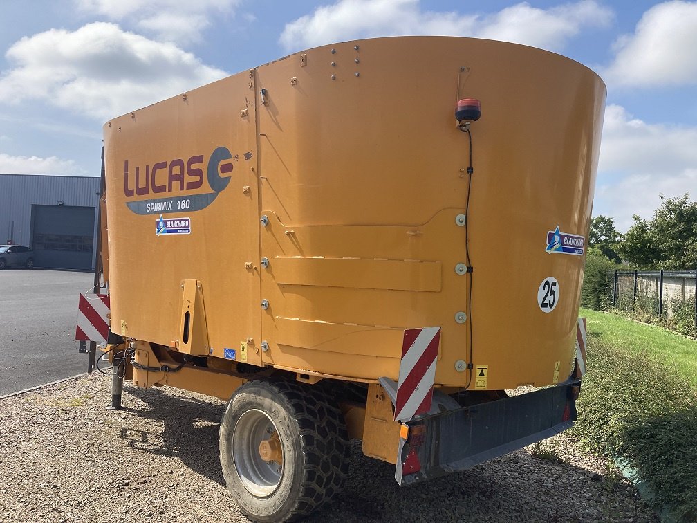 Futtermischwagen typu Lucas SPIRMIX 160 TRAPPE, Gebrauchtmaschine v TREMEUR (Obrázok 3)