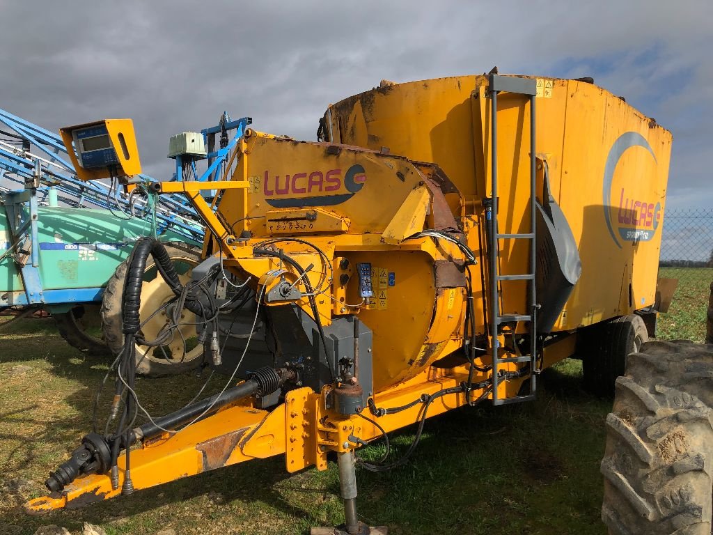 Futtermischwagen van het type Lucas SPIRMIX JET 160, Gebrauchtmaschine in CAILLOUET-ORGEVILLE (Foto 1)