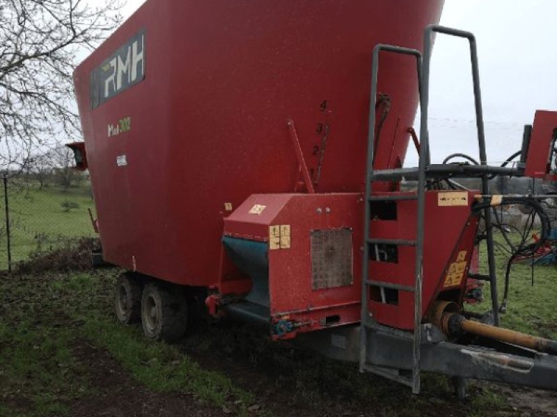 Futtermischwagen del tipo RMH MIXEL 302, Gebrauchtmaschine In azerailles (Immagine 1)