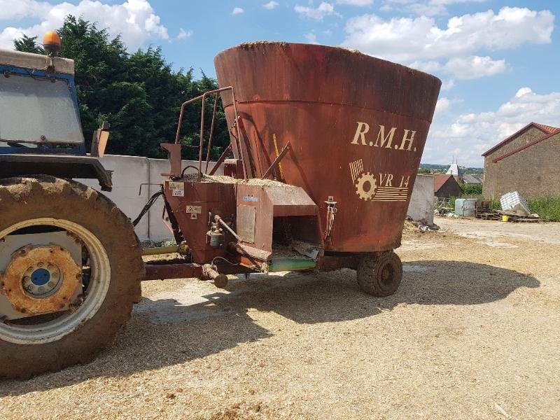 Futtermischwagen des Typs RMH VR 14, Gebrauchtmaschine in STENAY (Bild 2)