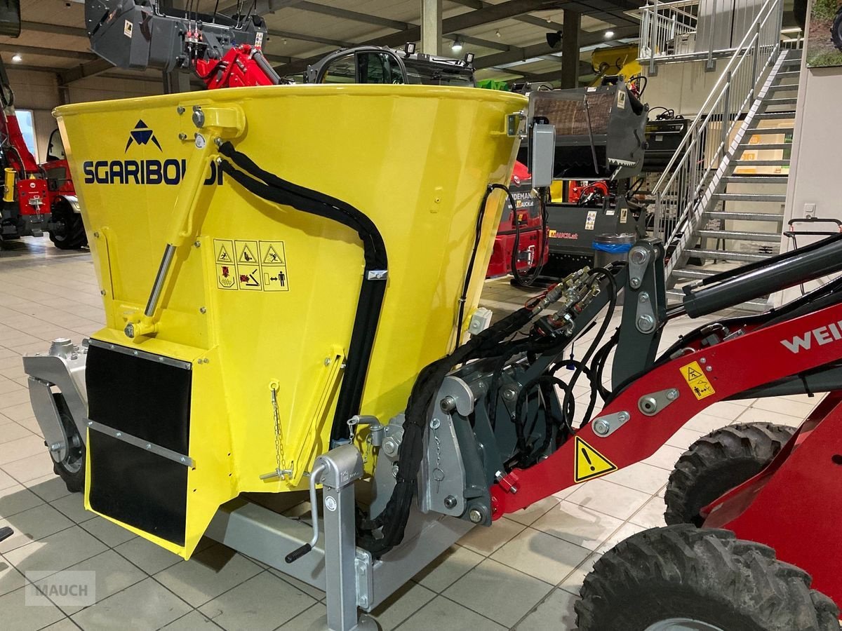 Futtermischwagen of the type Sgariboldi Koala 2,5 Cart, Neumaschine in Burgkirchen (Picture 5)