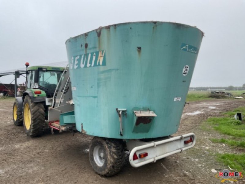 Futtermischwagen Türe ait Sonstige ACTIVA-12 M3, Gebrauchtmaschine içinde Gennes sur glaize (resim 4)