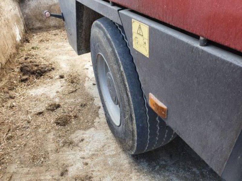 Futtermischwagen del tipo Sonstige AUTOMOTRICE, Gebrauchtmaschine en Belleville sur Meuse (Imagen 9)