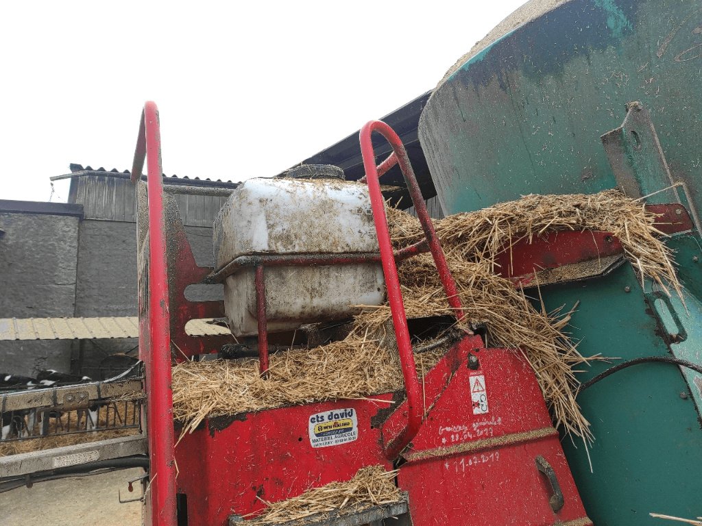 Futtermischwagen tip Sonstige Boramel Force 2 17, Gebrauchtmaschine in LIMEY-REMENAUVILLE (Poză 8)