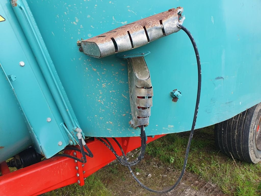 Futtermischwagen van het type Sonstige BORANEL FORCE 22, Gebrauchtmaschine in DOMFRONT (Foto 8)