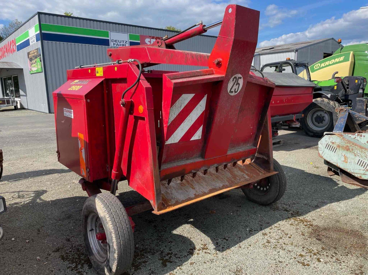 Futtermischwagen del tipo Sonstige Désileuse 2500 2500 Gyrax, Gebrauchtmaschine en SAINT CLAIR SUR ELLE (Imagen 5)