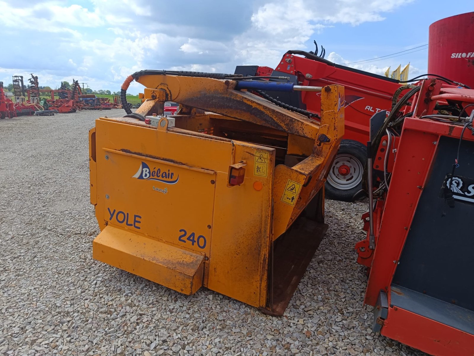 Futtermischwagen du type Sonstige DESILEUSE, Gebrauchtmaschine en Le Horps (Photo 3)