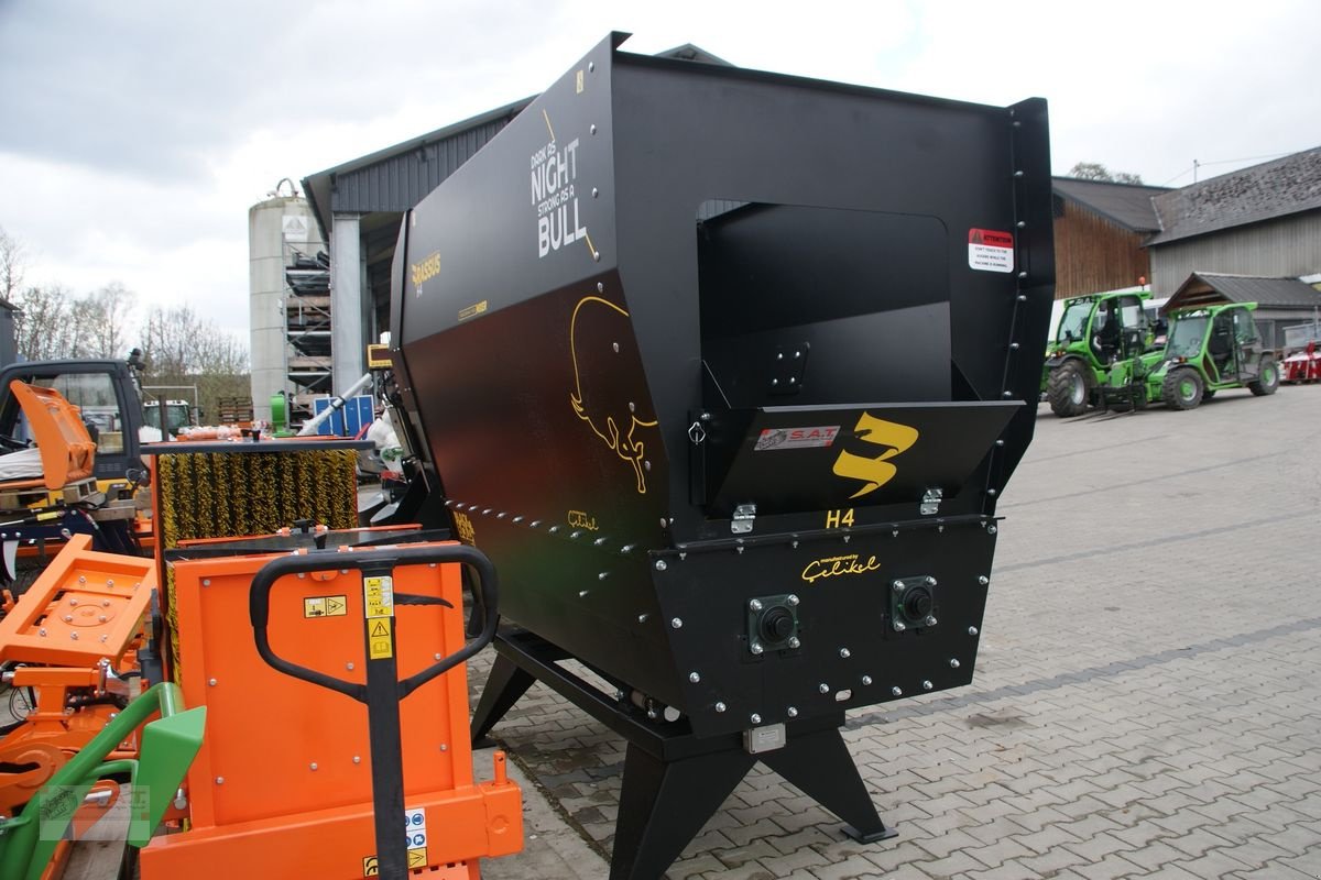 Futtermischwagen of the type Sonstige Landwirt-Auktion-Elektromischer Rassus H4, Neumaschine in Eberschwang (Picture 2)