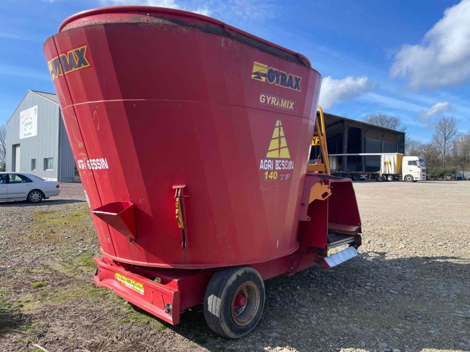 Futtermischwagen del tipo Sonstige Mélangeuse 14 Gyrax, Gebrauchtmaschine In SAINT CLAIR SUR ELLE (Immagine 2)