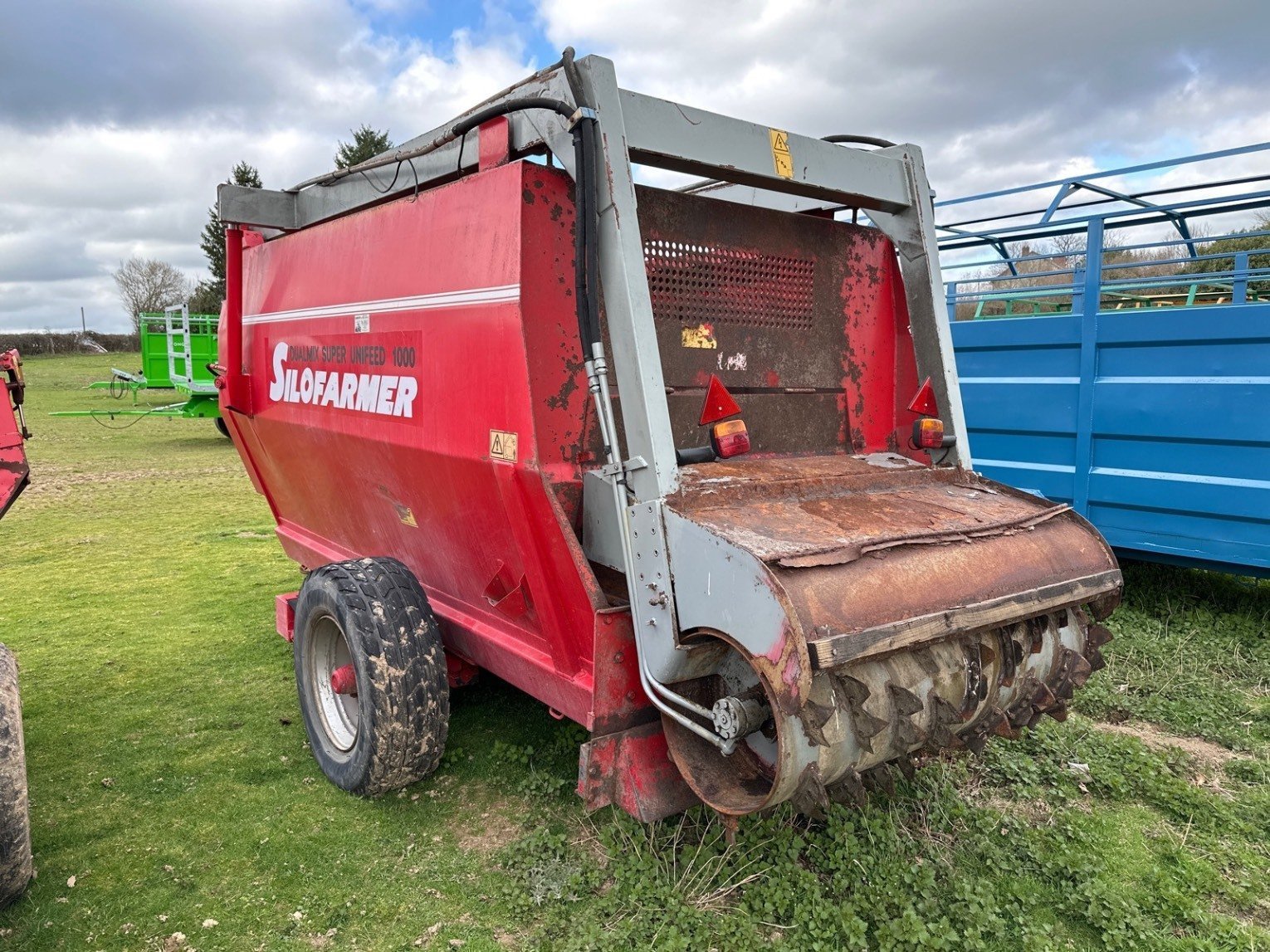 Futtermischwagen del tipo Sonstige Mélangeuse DUALMIX Silofarmer, Gebrauchtmaschine en LA SOUTERRAINE (Imagen 2)