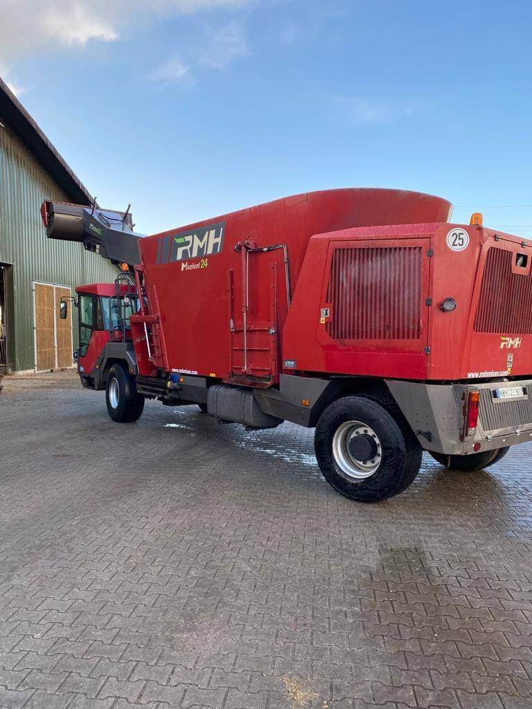 Futtermischwagen del tipo Sonstige Voermengwagen RMH Mixellent 24, Gebrauchtmaschine In Stegeren (Immagine 8)