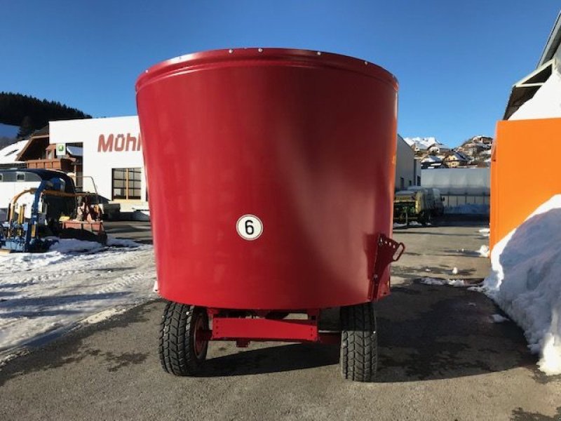 Futtermischwagen van het type Strautmann Futtermischwagen Vertimix 1251 Querförderband, Neumaschine in Tamsweg (Foto 8)