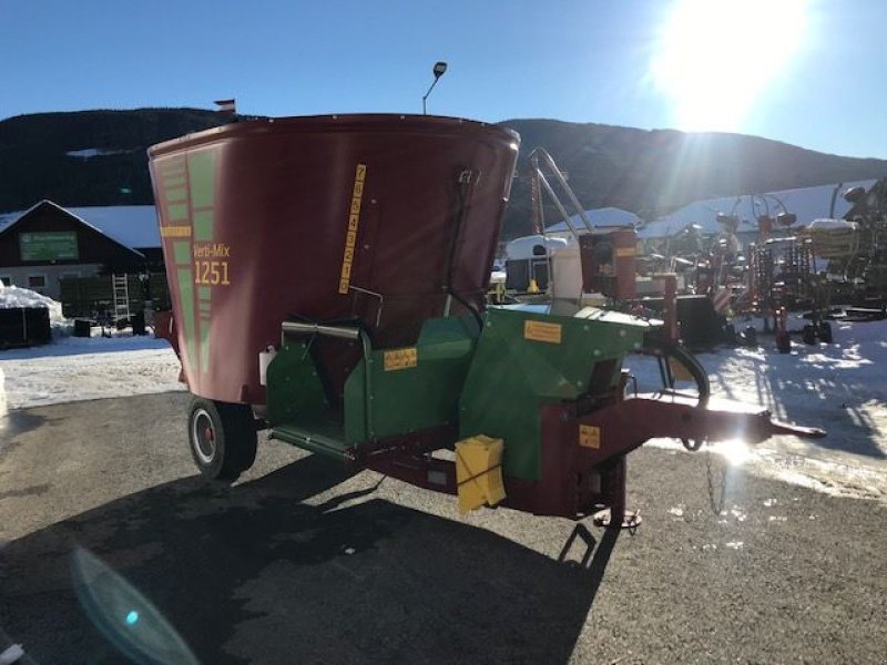 Futtermischwagen tip Strautmann Futtermischwagen Vertimix 1251 Querförderband, Neumaschine in Tamsweg (Poză 7)