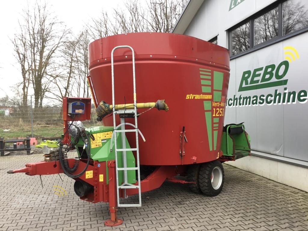 Futtermischwagen типа Strautmann VERTI-MIX 1251, Gebrauchtmaschine в Neuenkirchen-Vörden (Фотография 1)