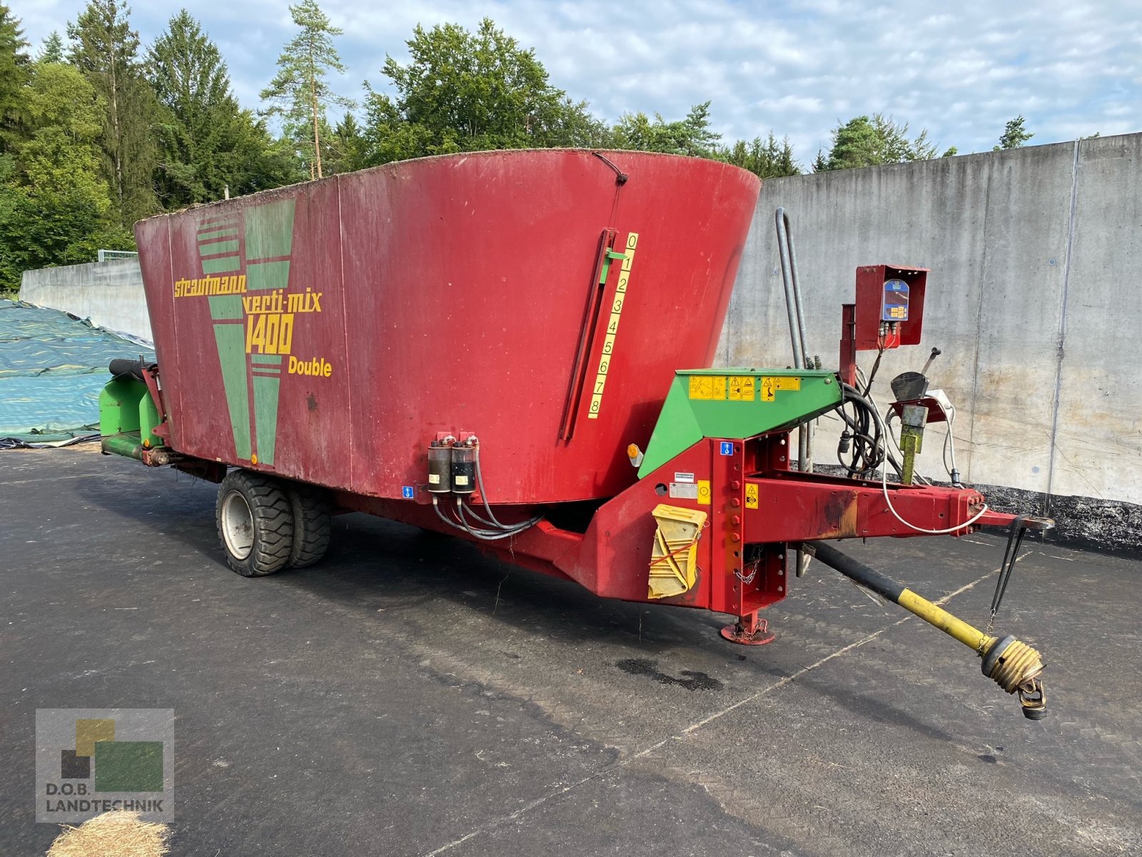 Futtermischwagen of the type Strautmann Verti-Mix 1400 Double, Gebrauchtmaschine in Regensburg (Picture 4)