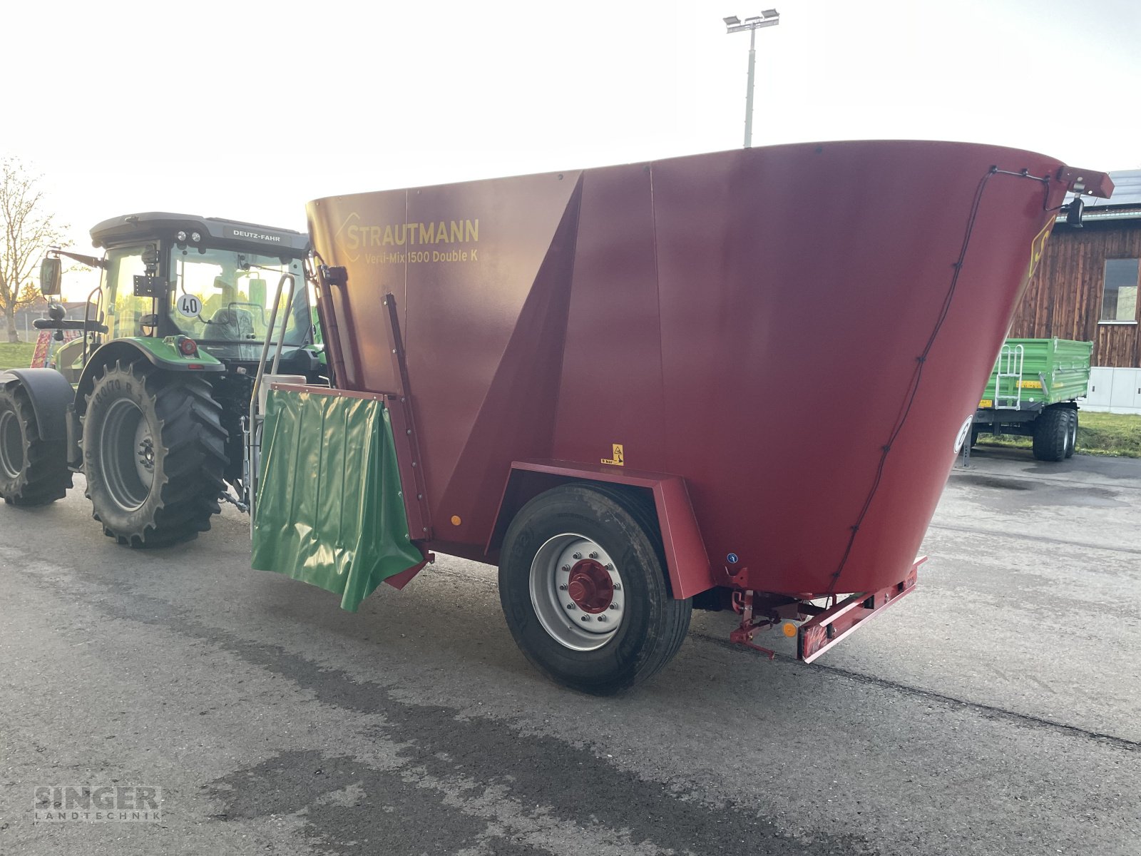 Futtermischwagen des Typs Strautmann Verti-Mix 1500 Double K, Neumaschine in Ebenhofen (Bild 5)