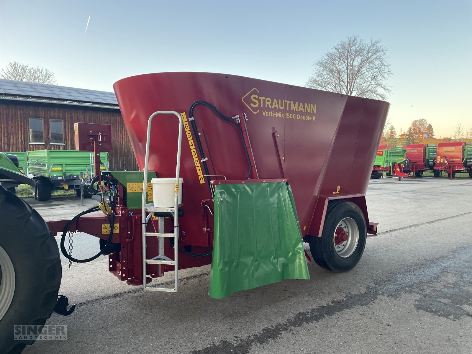 Futtermischwagen des Typs Strautmann Verti-Mix 1500 Double K, Neumaschine in Ebenhofen (Bild 6)