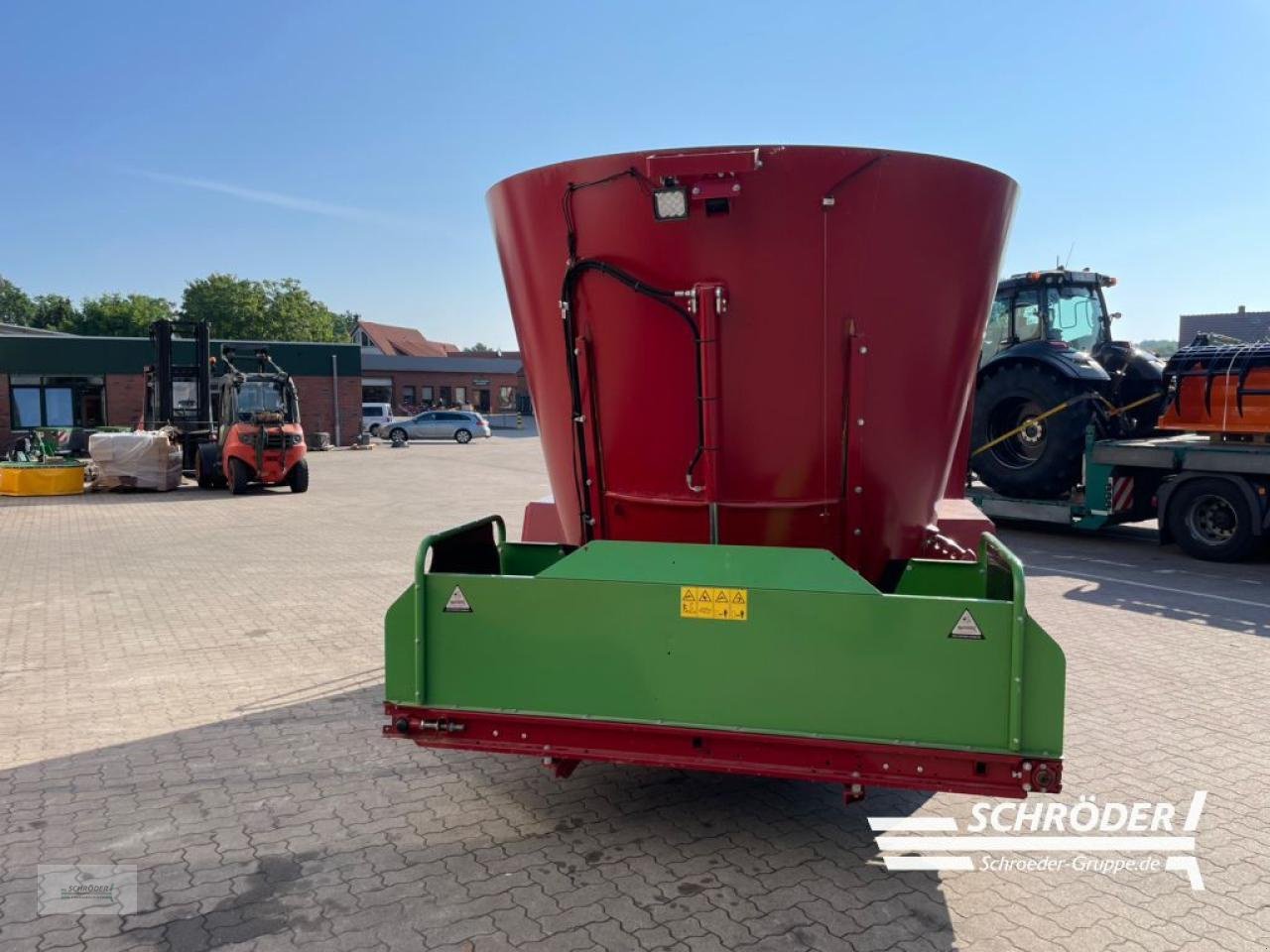 Futtermischwagen van het type Strautmann VERTI MIX 1800  DOUBLE K, Neumaschine in Westerstede (Foto 3)