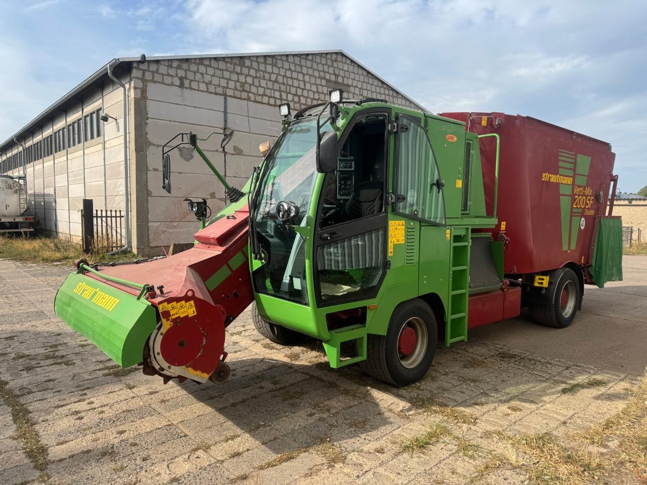 Futtermischwagen des Typs Strautmann Verti-Mix 200 SF Double nur 1500h, Gebrauchtmaschine in Könnern (Bild 1)