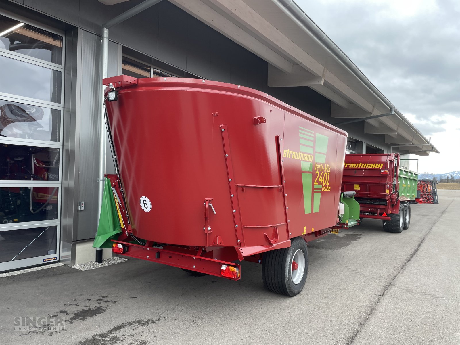 Futtermischwagen a típus Strautmann Verti-Mix 2401 Double, Neumaschine ekkor: Ebenhofen (Kép 4)