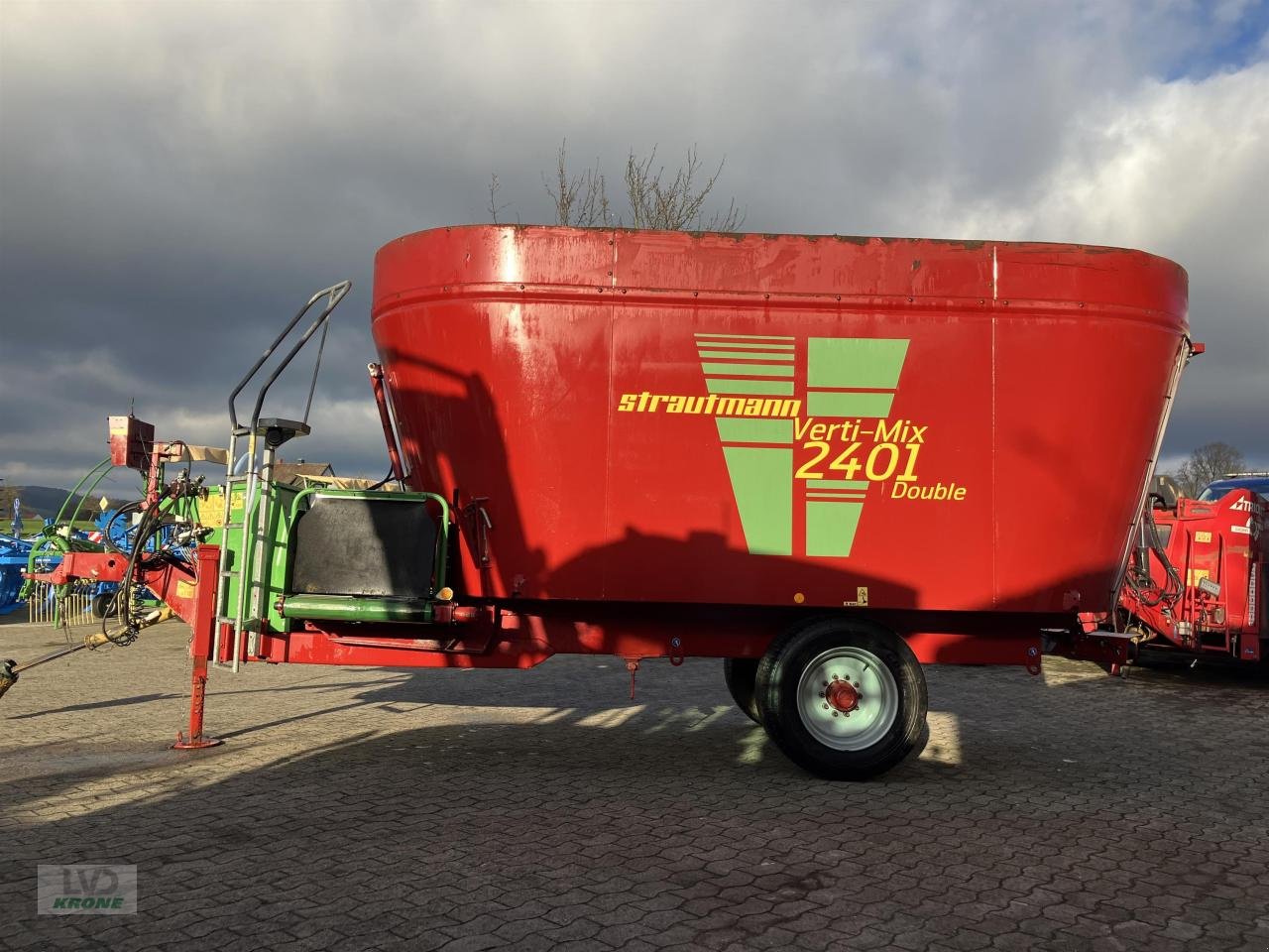 Futtermischwagen of the type Strautmann Verti Mix 2401 Double, Gebrauchtmaschine in Spelle (Picture 3)