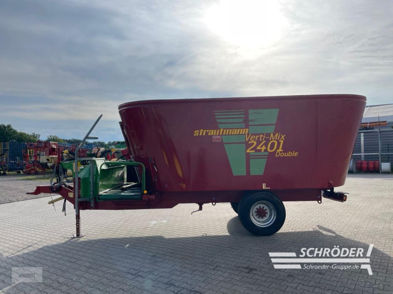 Futtermischwagen tip Strautmann VERTI MIX 2401 DOUBLE, Gebrauchtmaschine in Wildeshausen (Poză 4)