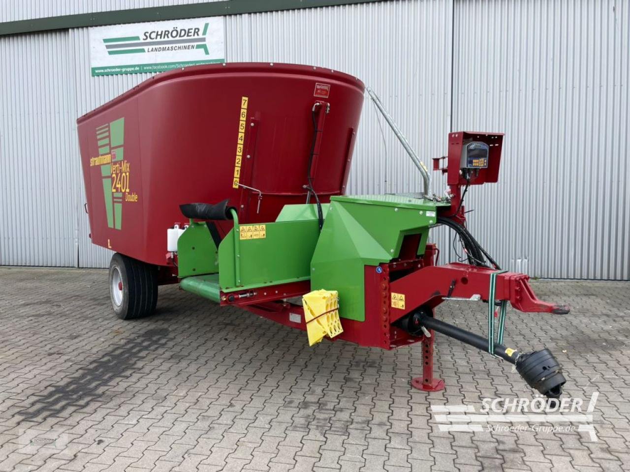 Futtermischwagen del tipo Strautmann VERTI MIX 2401 DOUBLE, Gebrauchtmaschine In Westerstede (Immagine 1)