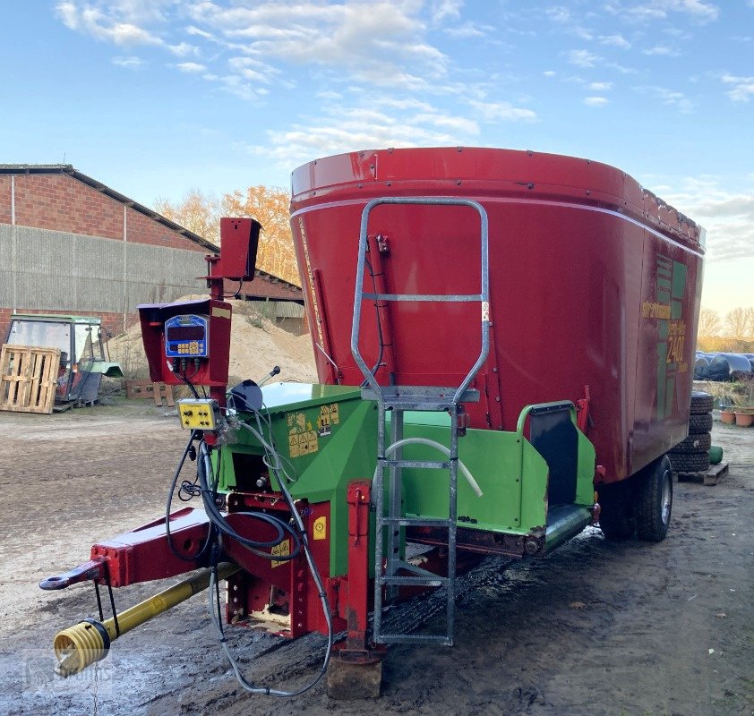 Futtermischwagen van het type Strautmann Verti-Mix 2401 Double, Gebrauchtmaschine in Karstädt (Foto 4)