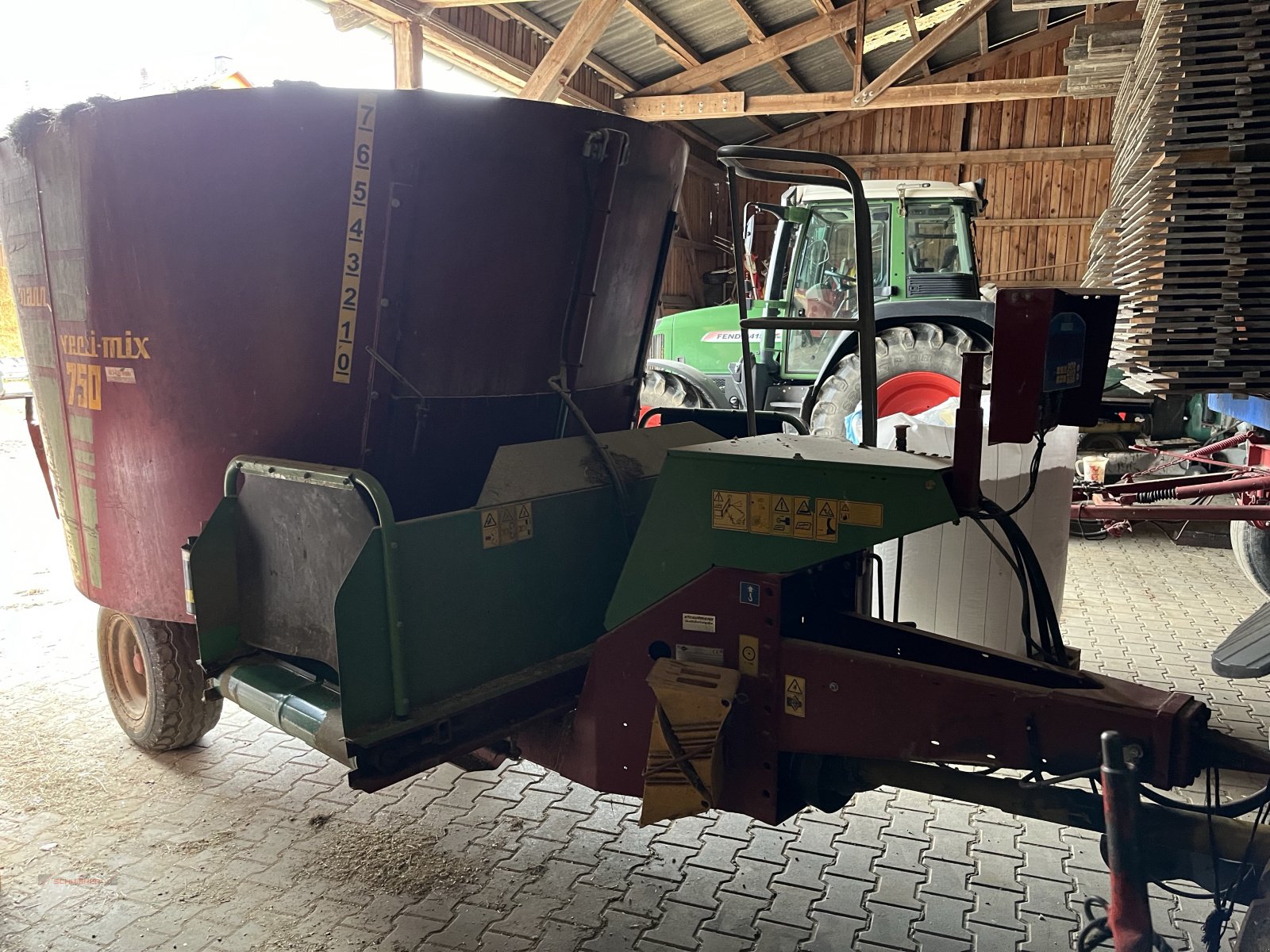 Futtermischwagen del tipo Strautmann Verti-Mix 750, Gebrauchtmaschine In Schwandorf (Immagine 2)