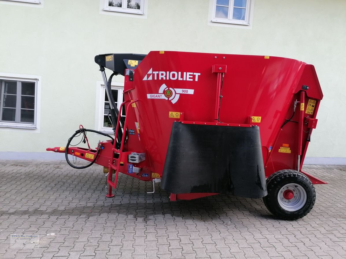 Futtermischwagen del tipo Trioliet Gigant 900, Neumaschine In Obing (Immagine 1)