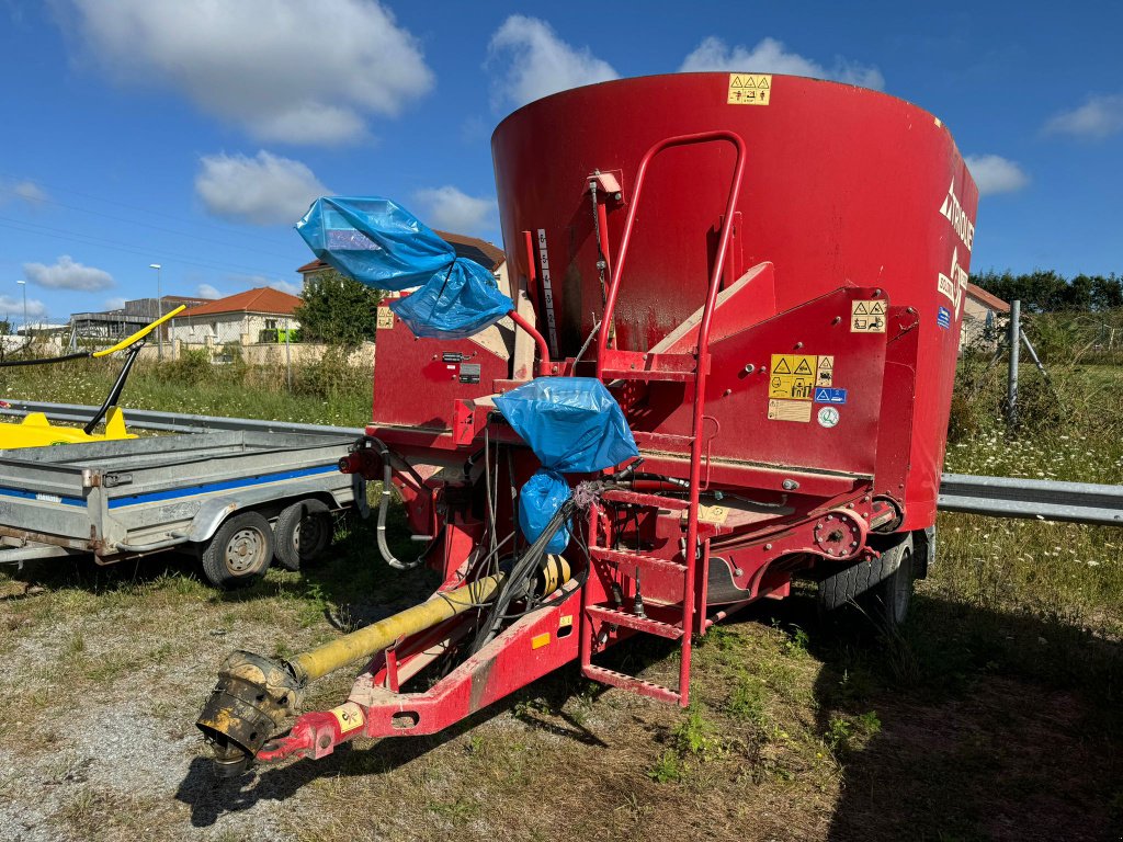 Futtermischwagen du type Trioliet SOLOMIX 1-1200L, Gebrauchtmaschine en GUERET (Photo 1)