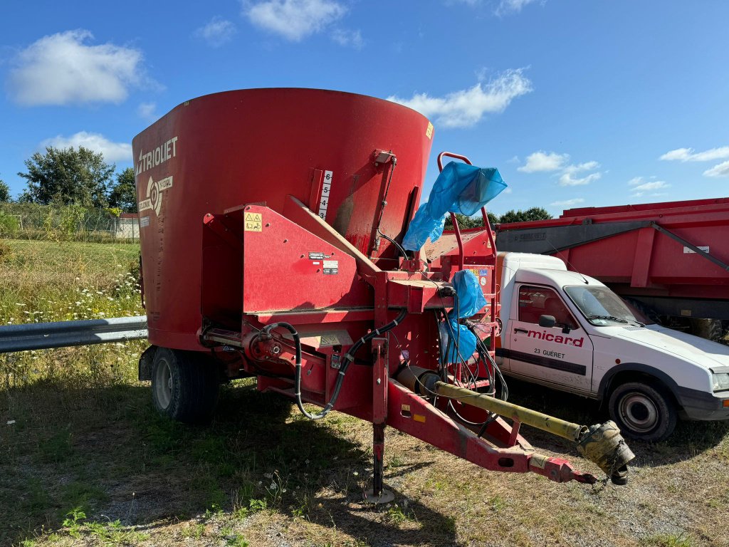 Futtermischwagen van het type Trioliet SOLOMIX 1-1200L, Gebrauchtmaschine in GUERET (Foto 2)