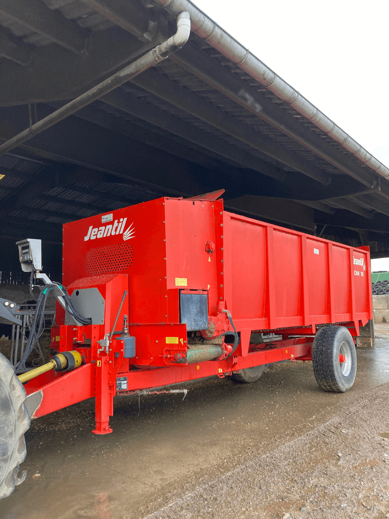 Futterverteilwagen del tipo Jeantil DM 18, Gebrauchtmaschine In CONDE SUR VIRE (Immagine 1)