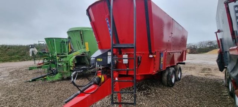 Futterverteilwagen del tipo JF VM32-3, Gebrauchtmaschine en Videbæk (Imagen 1)