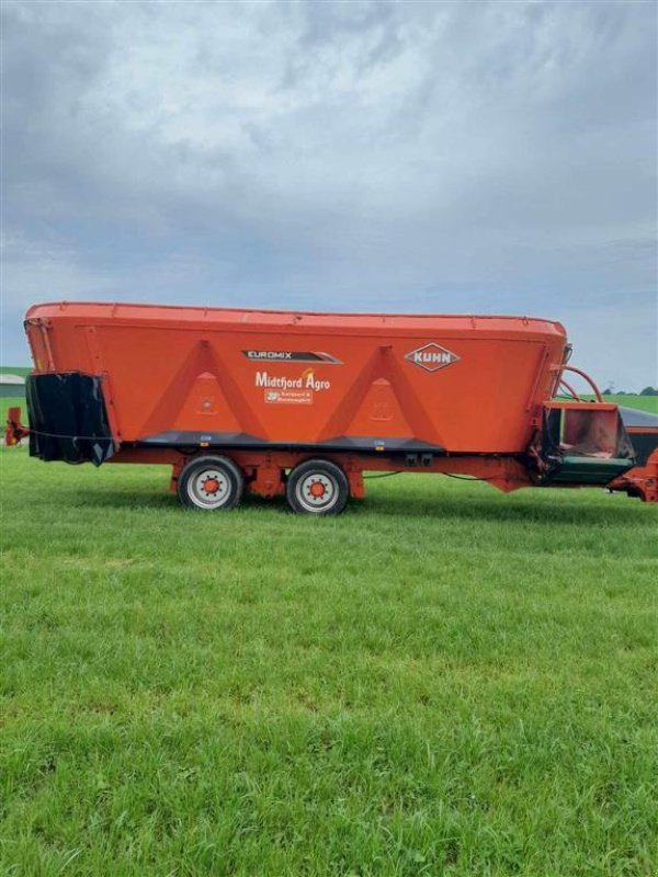 Futterverteilwagen des Typs Kuhn EUROMIX 33.3 Med rustfri snegle og elevator til kumme fodring, Gebrauchtmaschine in Løgstør (Bild 2)