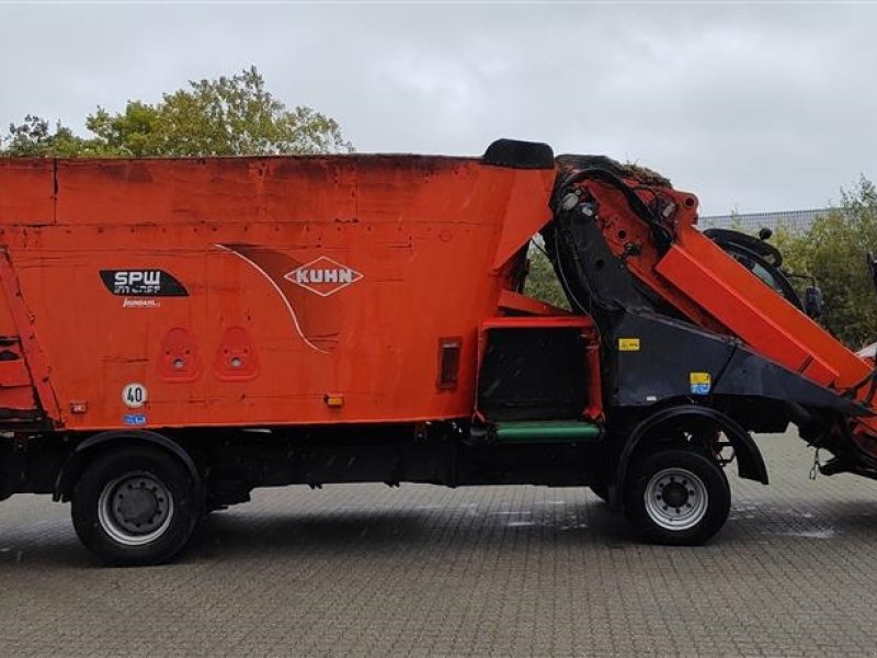 Futterverteilwagen del tipo Kuhn SPV (W) selvkørende 12-27 m3 Selvkørende fodervogn, Gebrauchtmaschine en Randers Sv