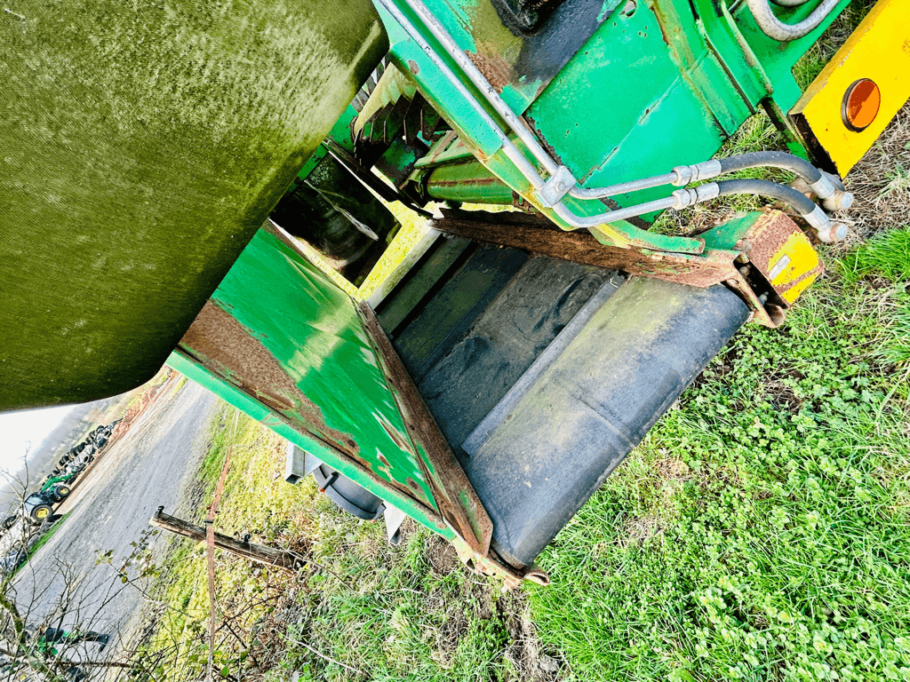 Futterverteilwagen des Typs Riberi 28 M3, Gebrauchtmaschine in CONDE SUR VIRE (Bild 5)