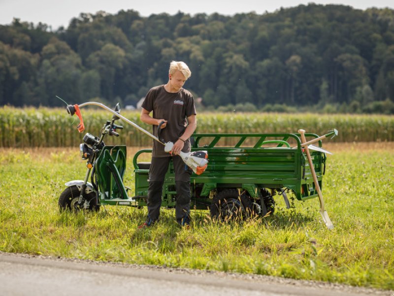 Futterverteilwagen van het type Sonstige Lastendreirad LDR-35 ( Tuck Tuck ) Graf Carello, Neumaschine in Balterswil