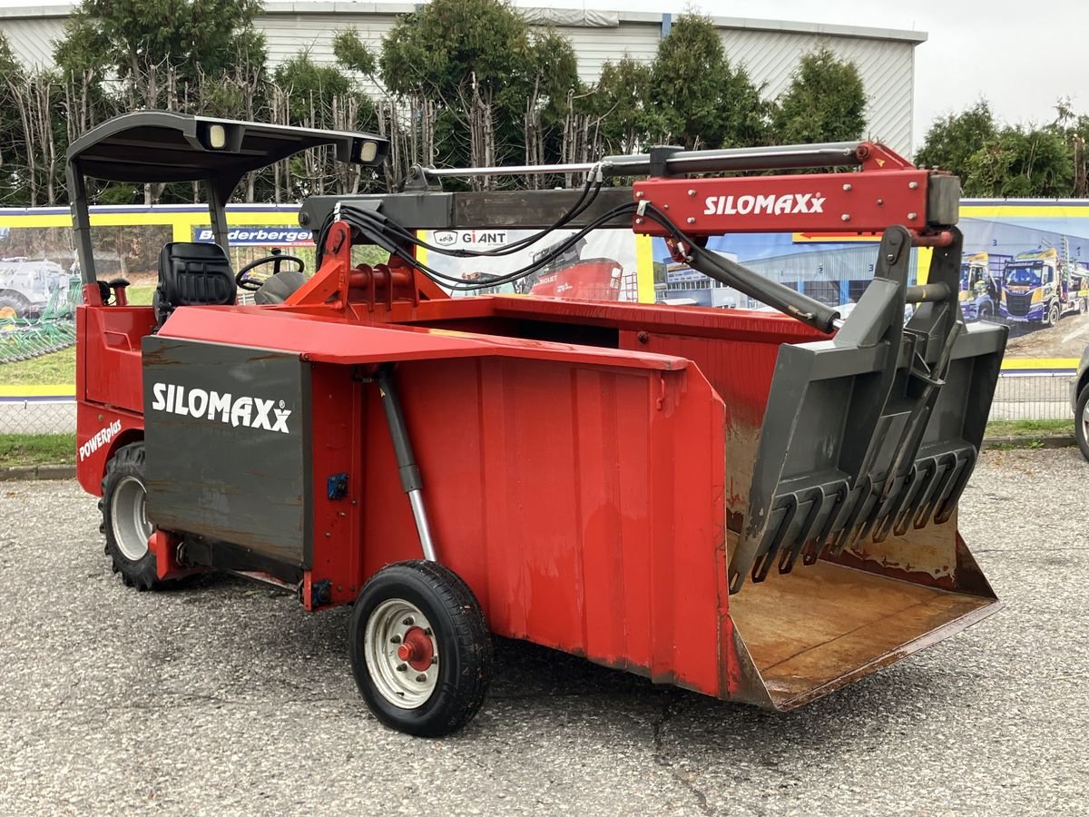 Futterverteilwagen Türe ait Sonstige SVT 4045, Gebrauchtmaschine içinde Villach (resim 2)