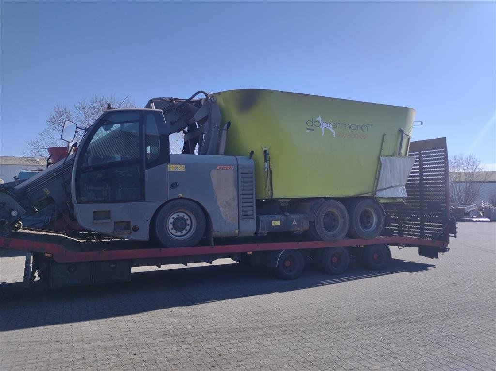 Futterverteilwagen van het type Storti Dobermann  30" 3 aksler, Gebrauchtmaschine in Randers Sv (Foto 1)