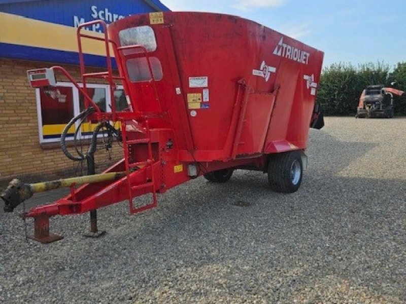 Futterverteilwagen des Typs Trioliet Solomix 2-1600 L m. transportbånd, Gebrauchtmaschine in Skærbæk