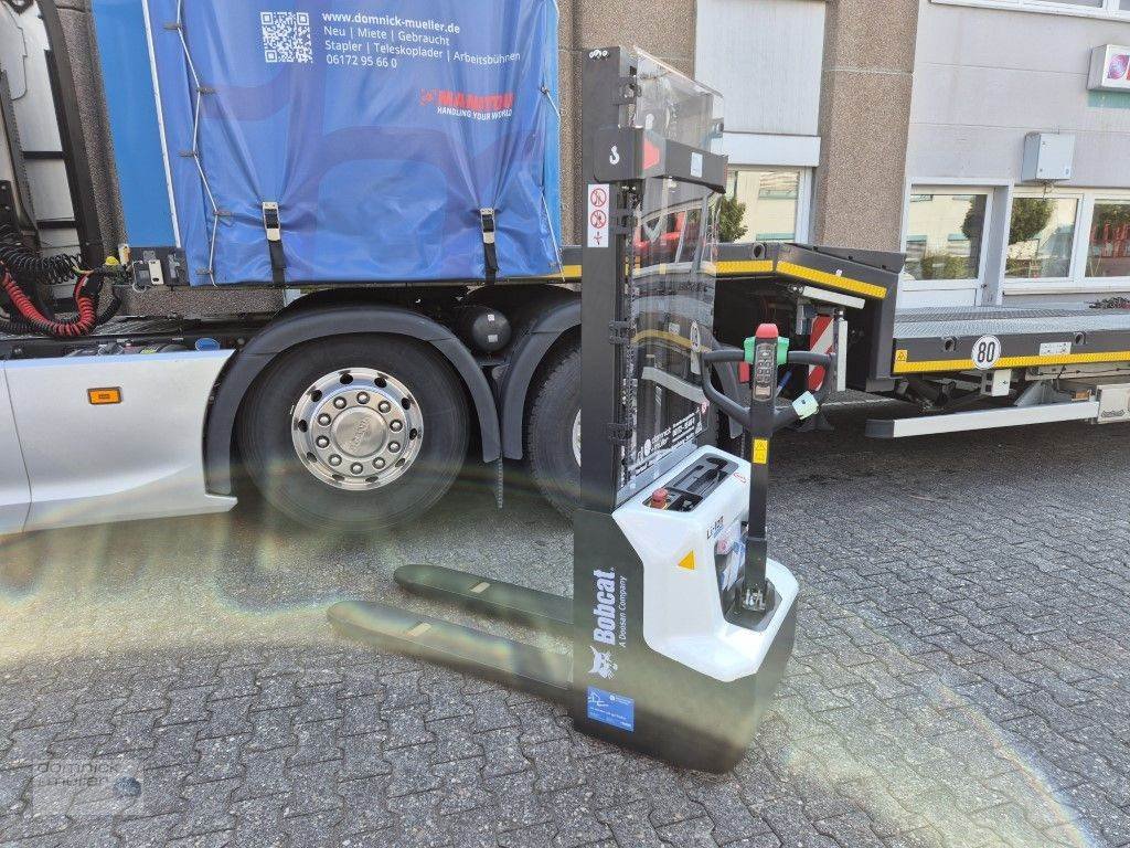 Gabelstapler van het type Bobcat LSM12N, Gebrauchtmaschine in Friedrichsdorf (Foto 3)