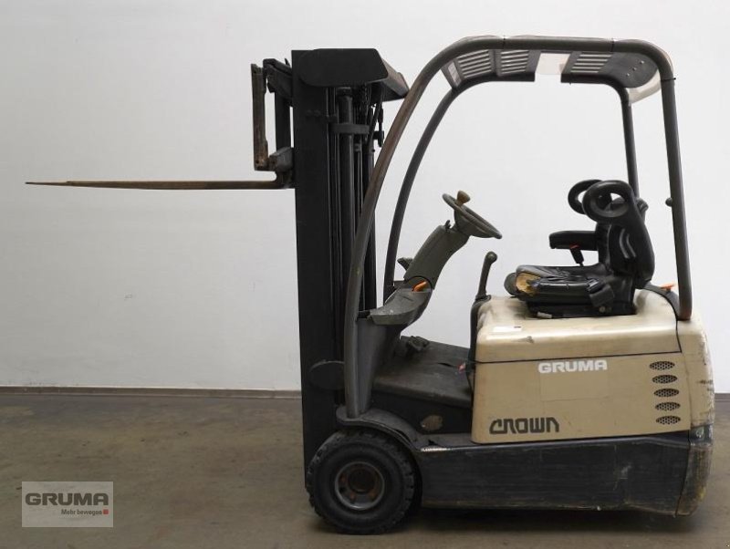 Gabelstapler del tipo Crown SC3220-1.6, Gebrauchtmaschine en Friedberg-Derching (Imagen 4)