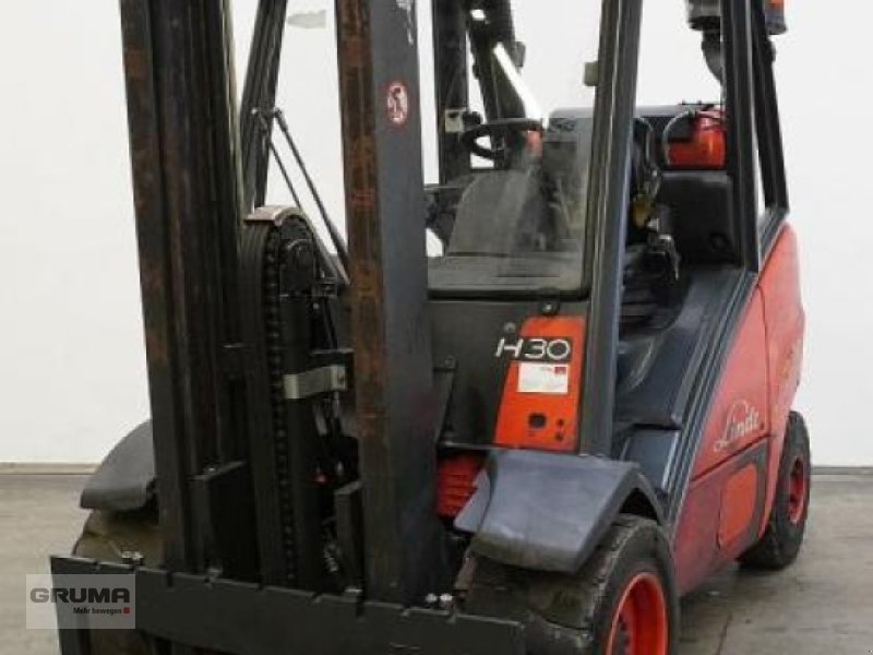 Gabelstapler от тип Linde H 30 T 393, Gebrauchtmaschine в Friedberg-Derching (Снимка 1)