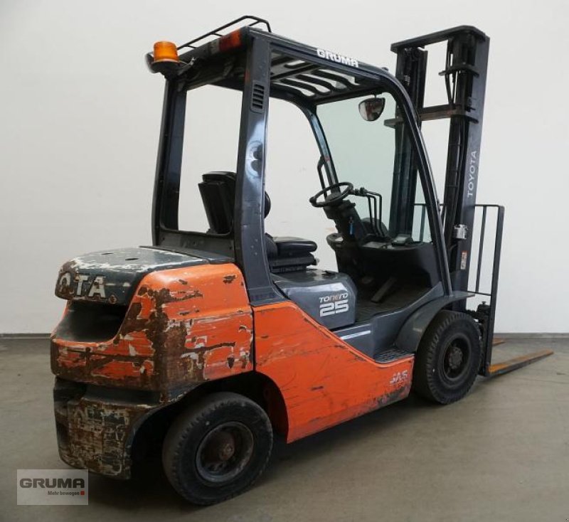 Gabelstapler del tipo Toyota 02-8FDF25, Gebrauchtmaschine en Friedberg-Derching (Imagen 2)