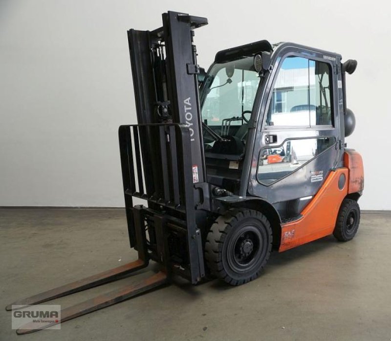 Gabelstapler del tipo Toyota 02-8FGF25, Gebrauchtmaschine en Friedberg-Derching (Imagen 1)