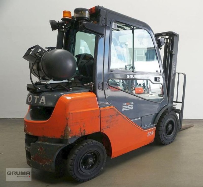 Gabelstapler del tipo Toyota 02-8FGF25, Gebrauchtmaschine en Friedberg-Derching (Imagen 2)