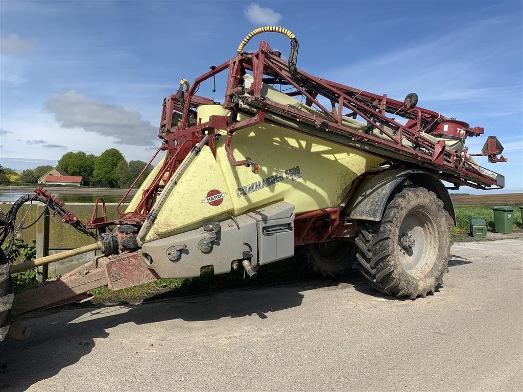 Gebläsespritze za tip Hardi Commander 5500 - Twin 24 mtr.  sporfølger & bomstyring., Gebrauchtmaschine u Tinglev (Slika 1)