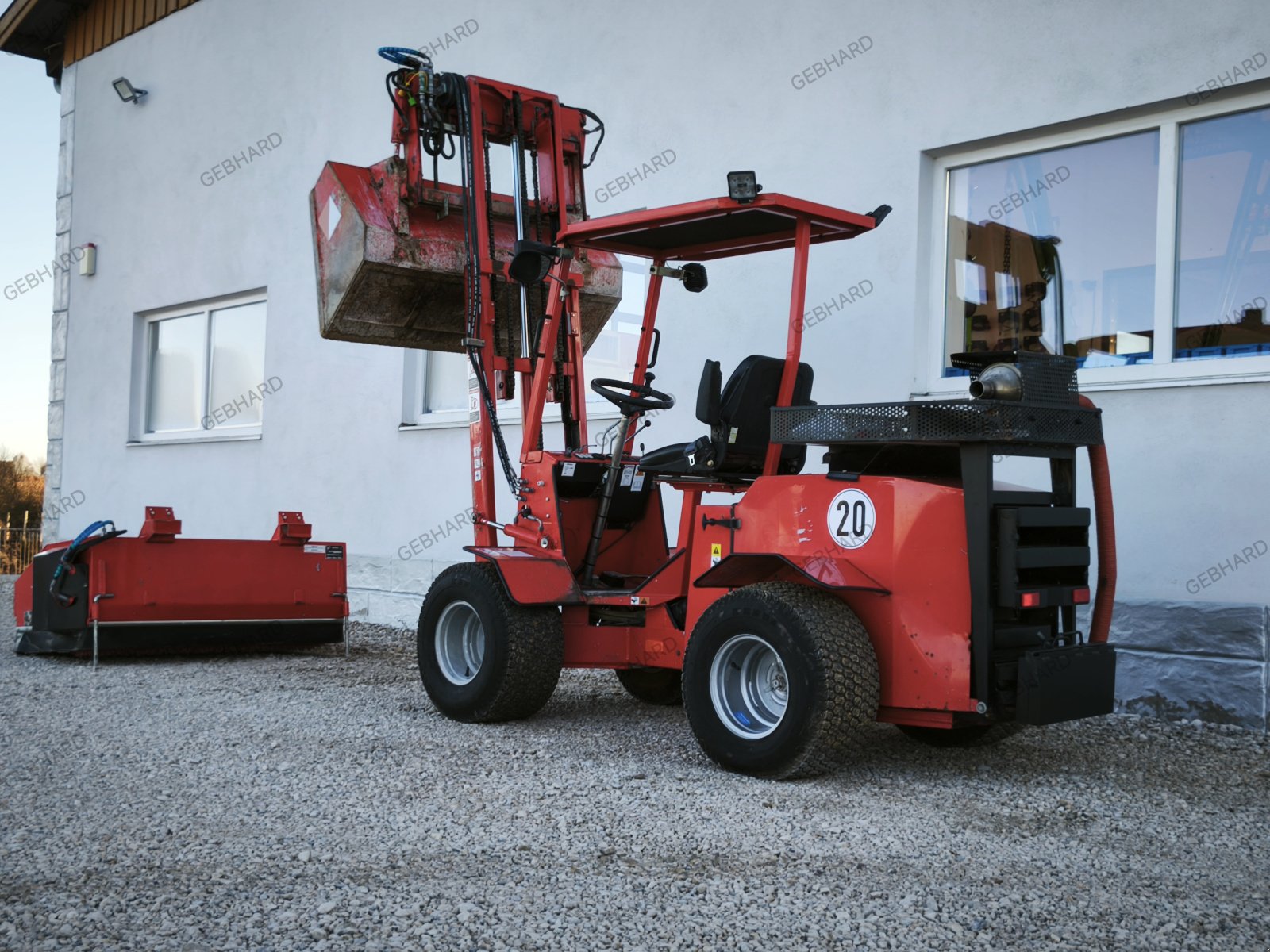 Geländestapler tipa Grünig Geländestapler mit Allrad 4W-1005 mit Kehrmaschine/Schaufel Hoflader, Gebrauchtmaschine u Großschönbrunn (Slika 5)