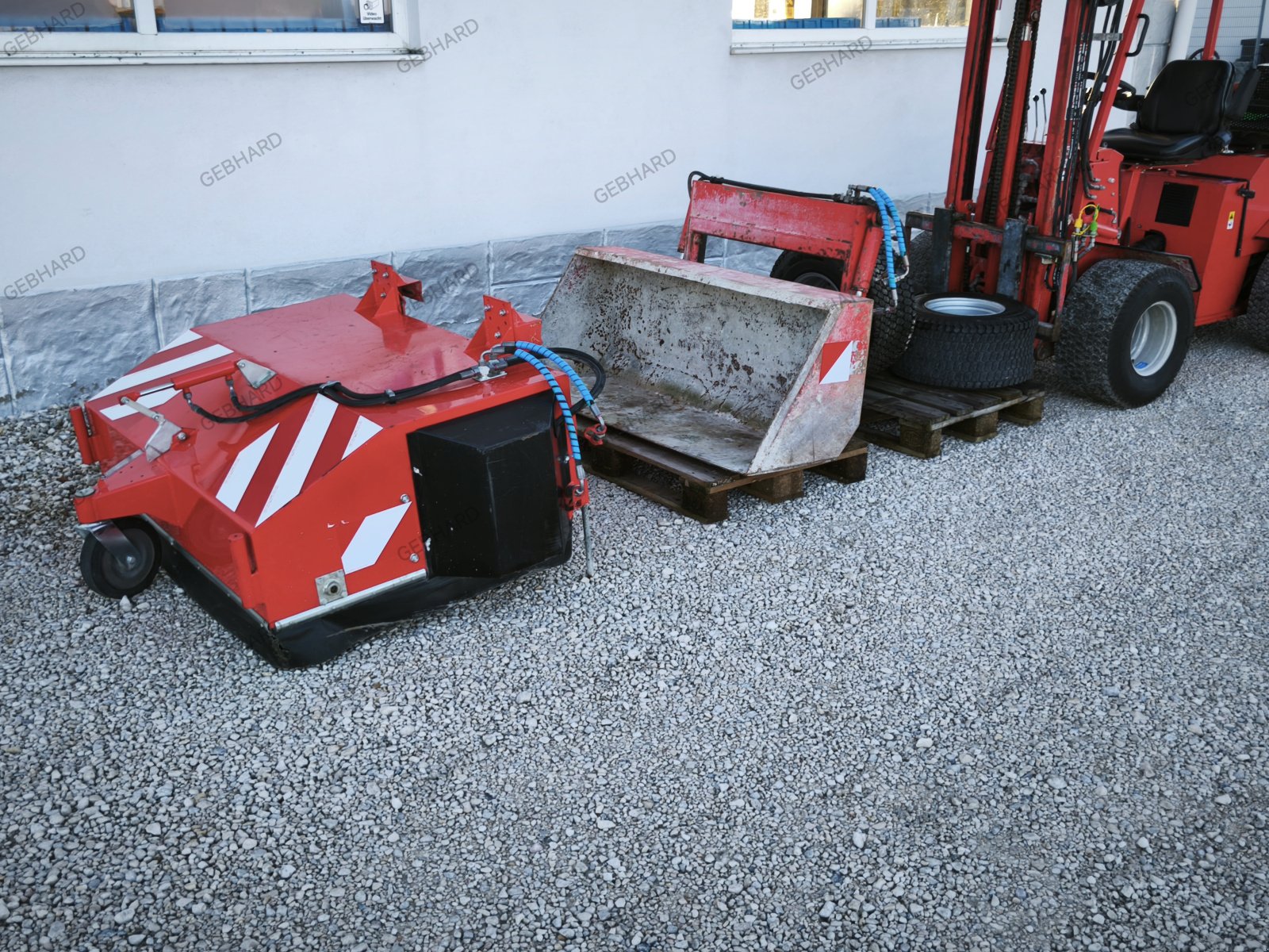 Geländestapler tipa Grünig Geländestapler mit Allrad 4W-1005 mit Kehrmaschine/Schaufel Hoflader, Gebrauchtmaschine u Großschönbrunn (Slika 15)